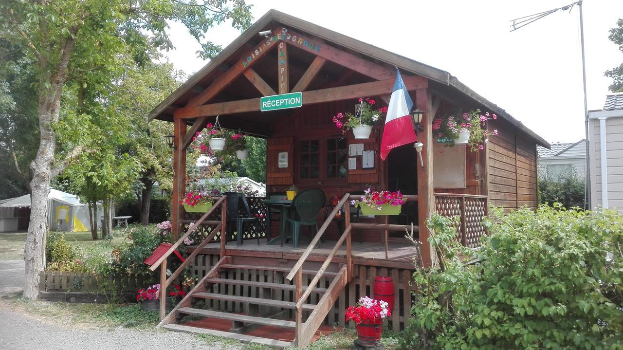 Camping Loisirs Des Groux Mousseaux-sur-Seine Exteriér fotografie