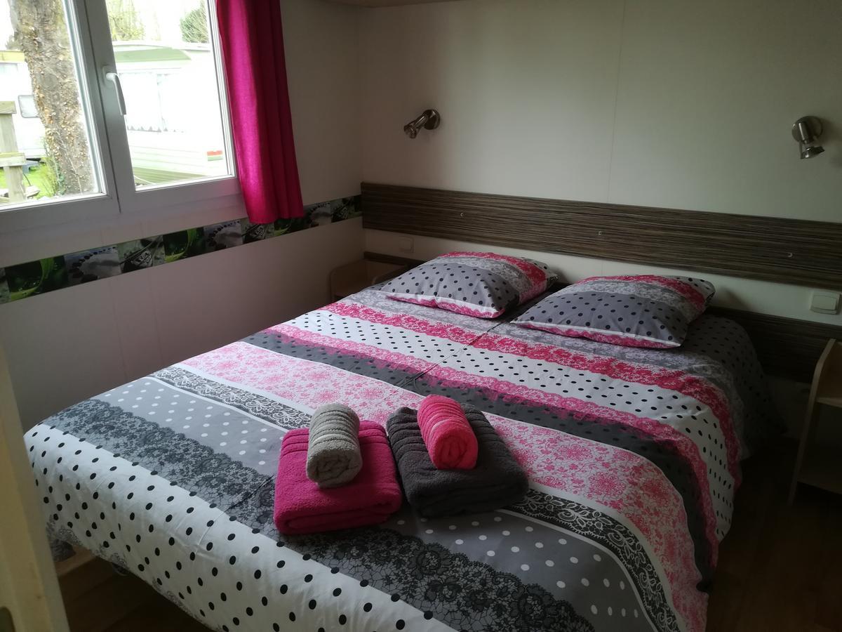 Camping Loisirs Des Groux Mousseaux-sur-Seine Exteriér fotografie