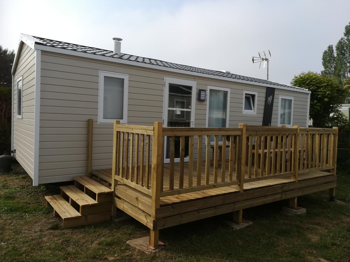 Camping Loisirs Des Groux Mousseaux-sur-Seine Exteriér fotografie